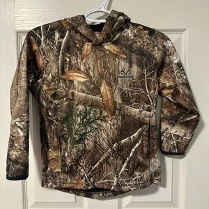 Realtree Kids Woodland Camo Hoodie Kids Small attached Neck Gaiter